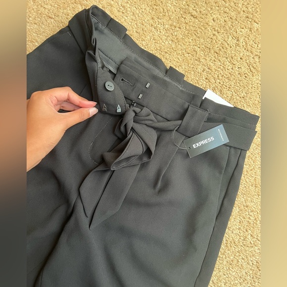 Express ankle high-rise paperbag dress pant, size 2R, new, tags attached - Picture 7 of 7